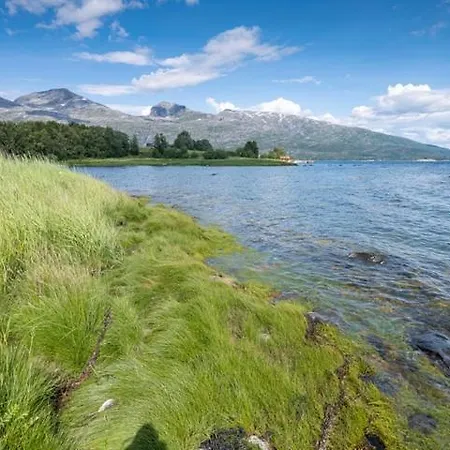 Holiday home Sjohuset *